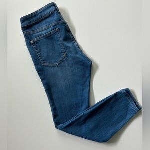 NWOT Pilcro and the Letterpress High Rise Jeans